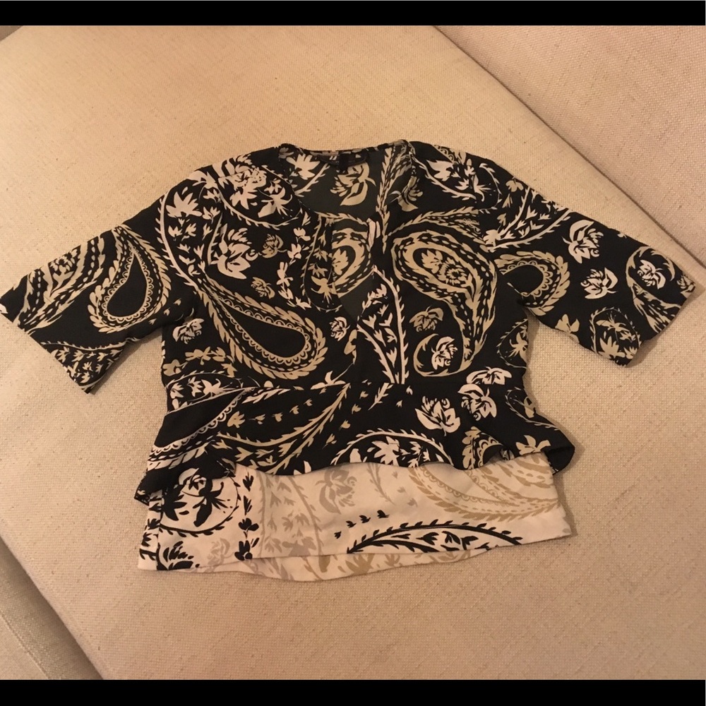 BCBGMAXAZRIA blouse with paisley pattern