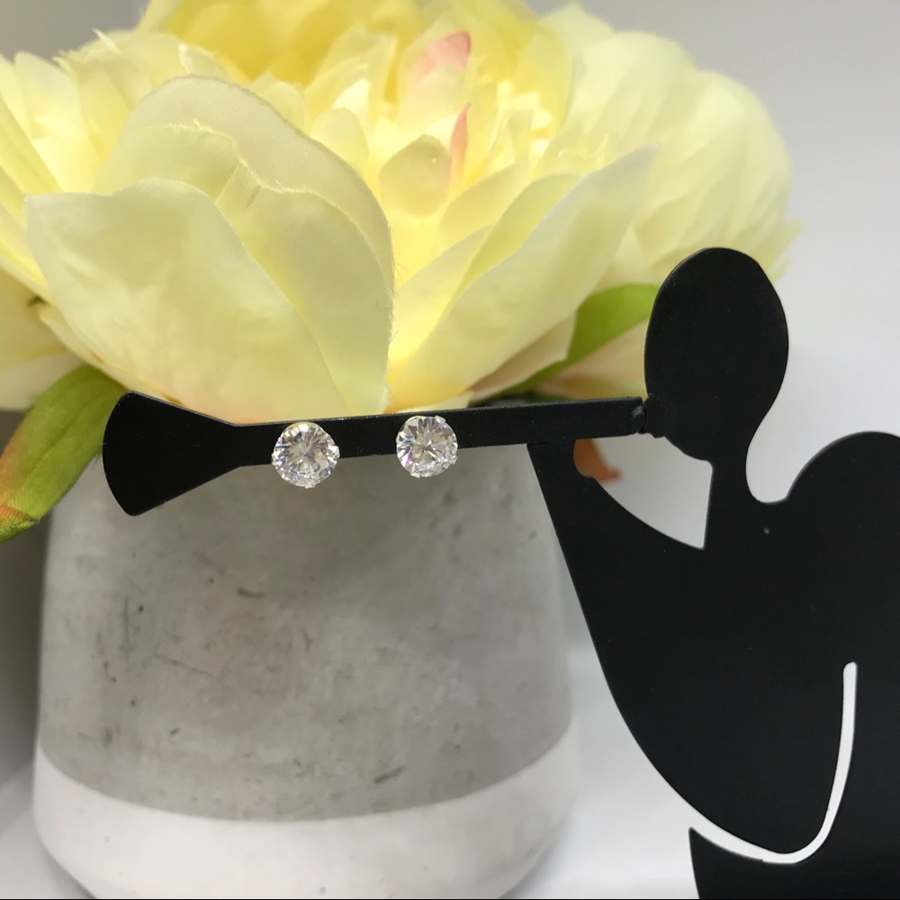 🛍Sterling Silver Round CZ Stud Earrings 🛍