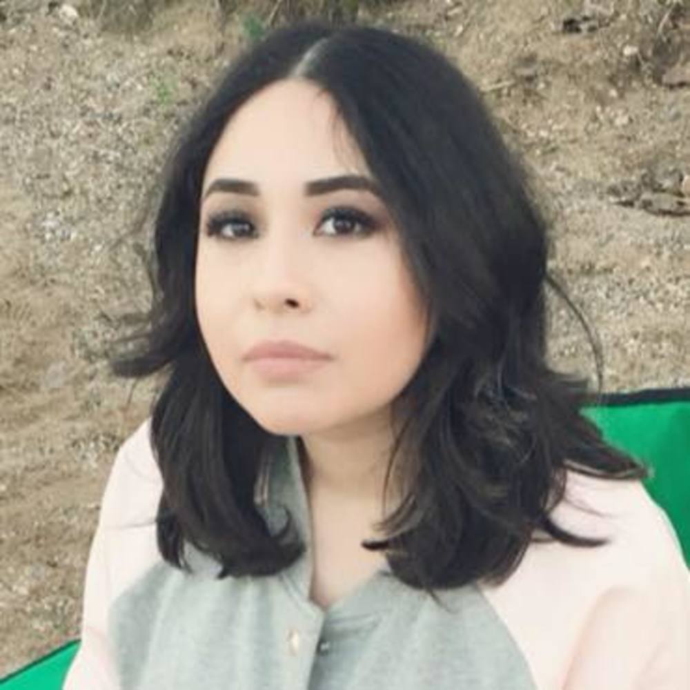 Meet your Posher, Alma