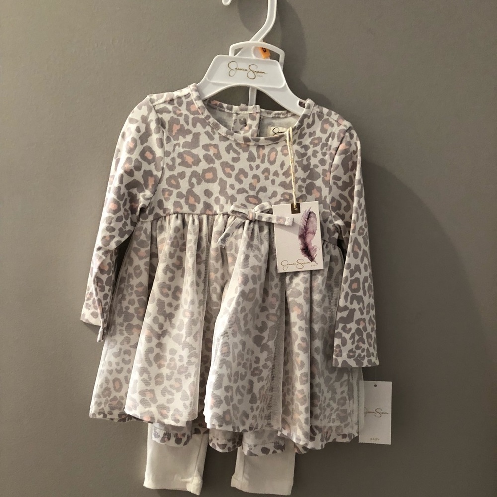 ***Infant top and bottom***