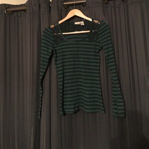 Thermal with lace detail!