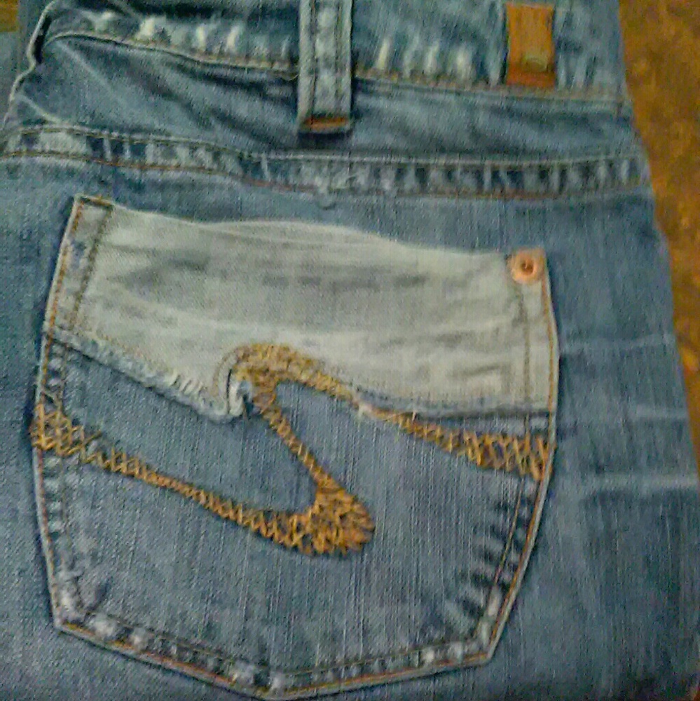 Silver Jeans Tuesday size 34.