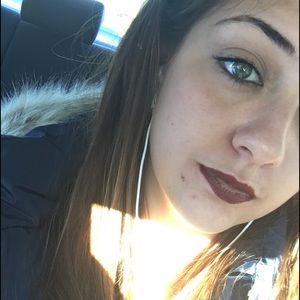 Meet your Posher, Talisha