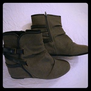 Wedge boots, never worn!