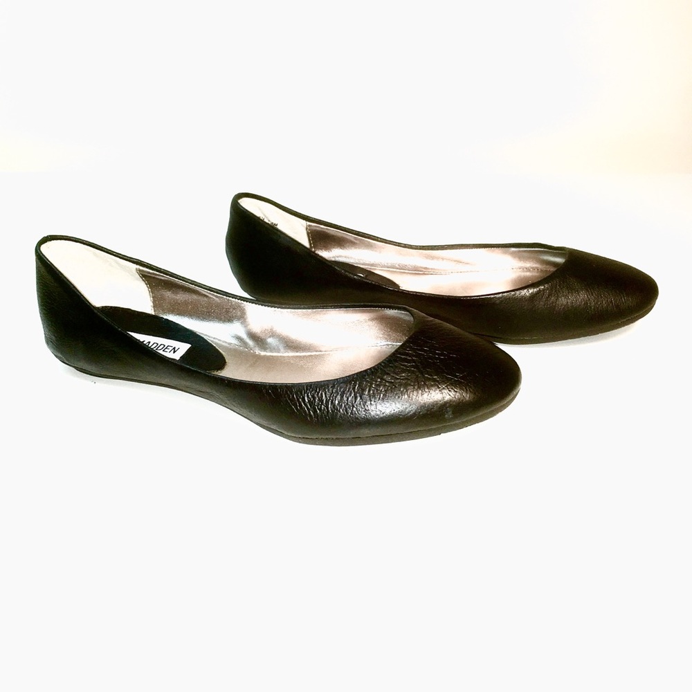 Steve Madden 'P-Heaven' Black Leather Flats