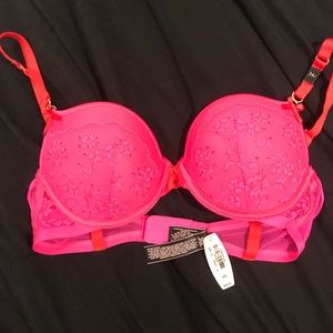 Victoria’s Secret push up bra -34C
