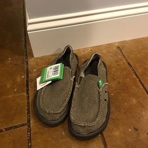 NWT SANUK slide on shoes