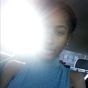 Meet your Posher, Ebony