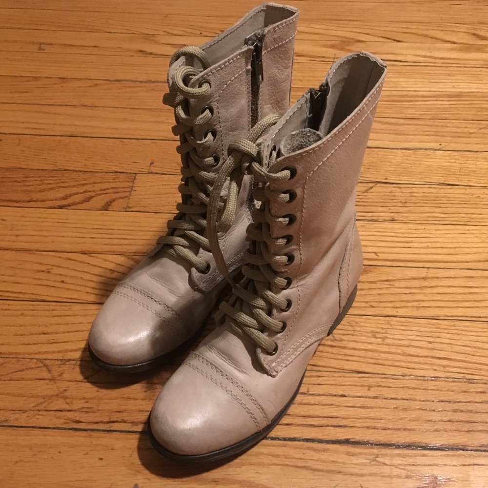 Steve Madden Natural Leather Ivory/Cream Booties