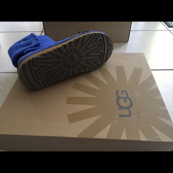 UGG K Lattice Cardy boots for big girl sz 4 - Picture 6 of 6