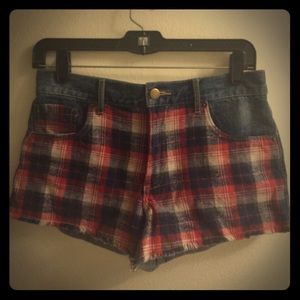 Booty jean shorts with cute plaid detail