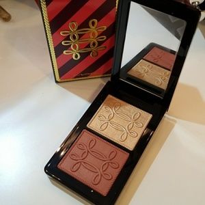 Mac Cosmetics Nutcracker Sweet Copper Face Compact