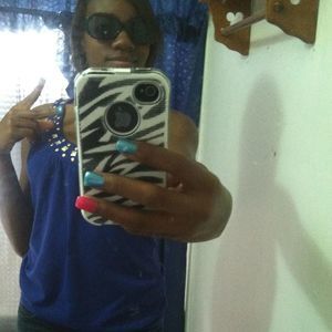 Meet your Posher, Sonya