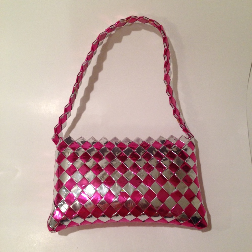 Party Purse Hand bag for Any Fun Outings!