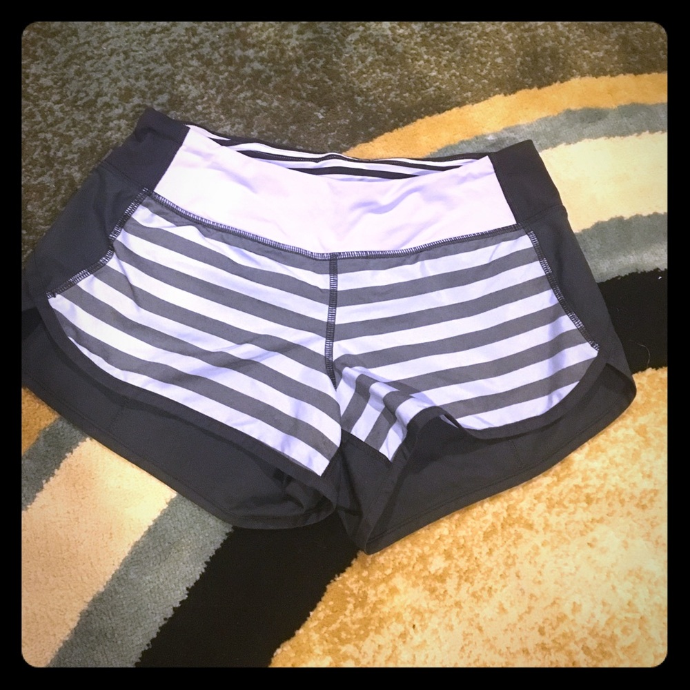 Lululemon super cute sport shorts!!