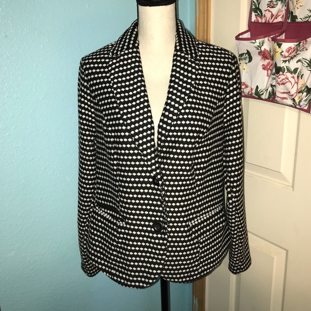 Torrid Size 0 Blazer Jacket Black White Polka Dot