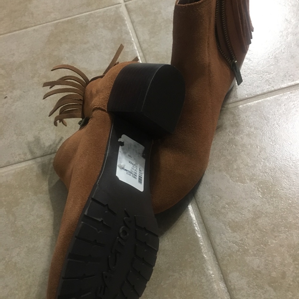 Fringe boot - Picture 2 of 2