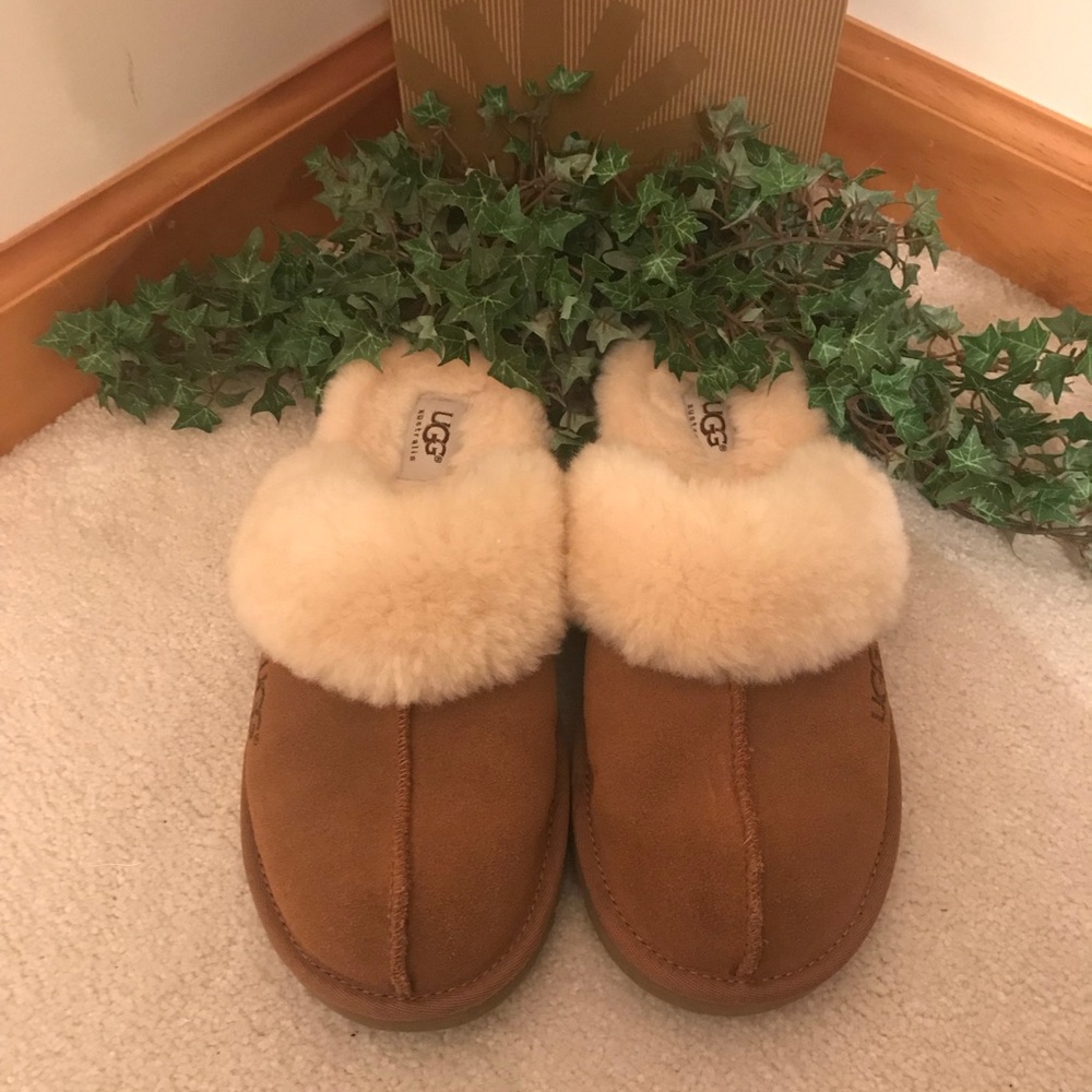 UGG Kids Cozy Slippers