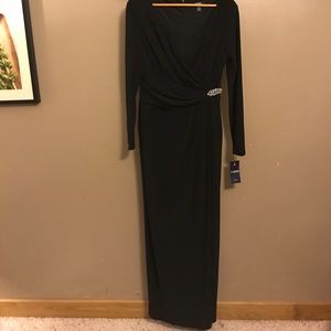 Stunning Black Dress for the Holidays!