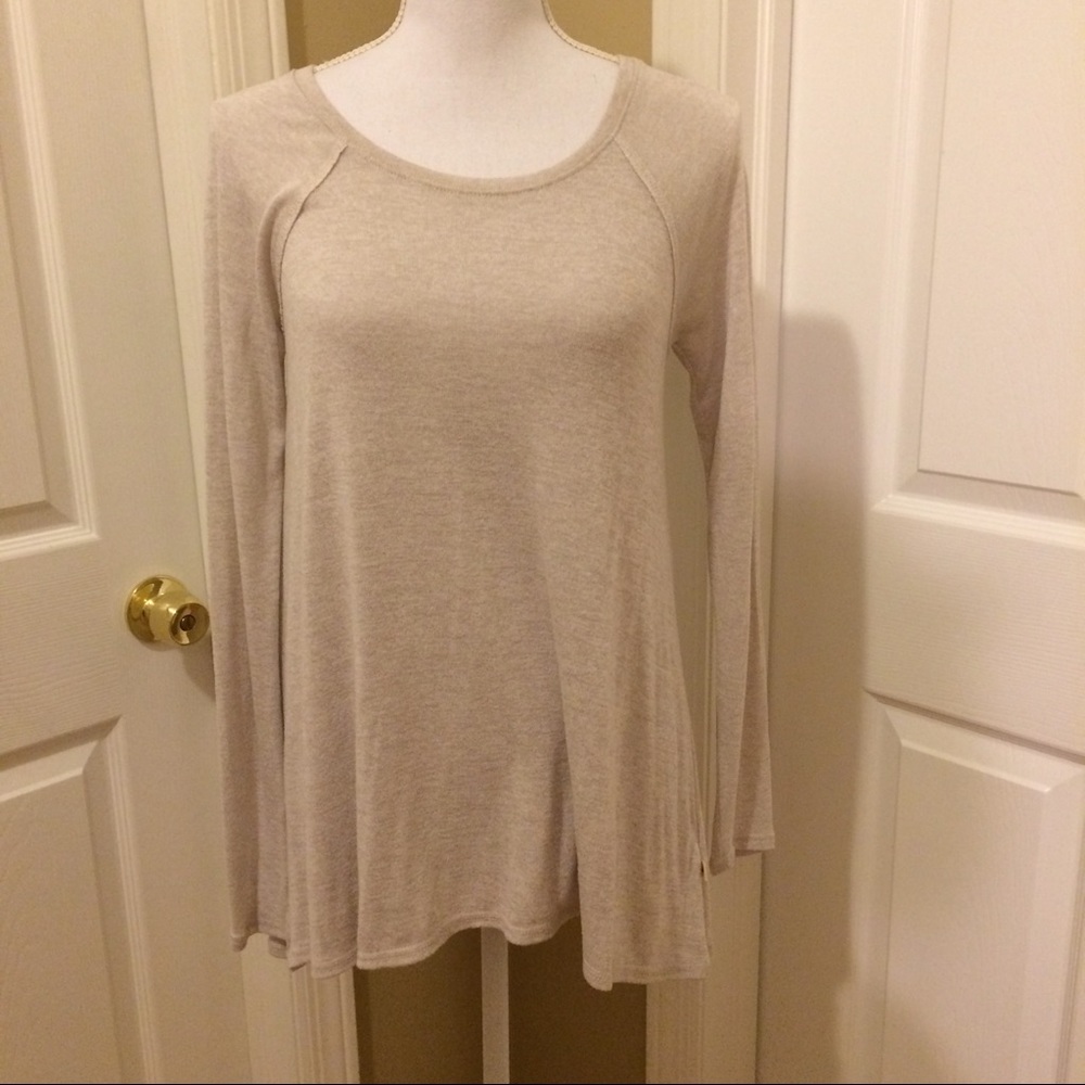 Hollister long sleeve Rayon shirt