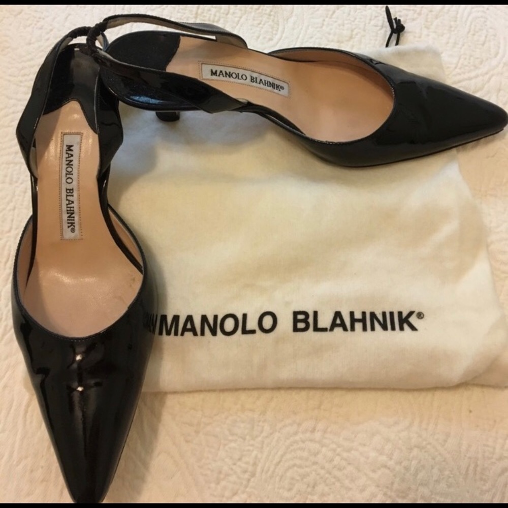 Manolo blahnik black patent sling backs