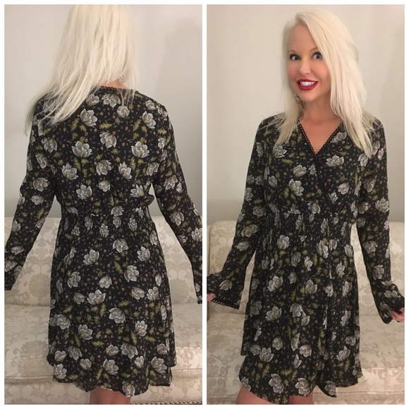 ALMOST GONE! ❤️Gorgeous Black and Olive Dress - Picture 2 of 6