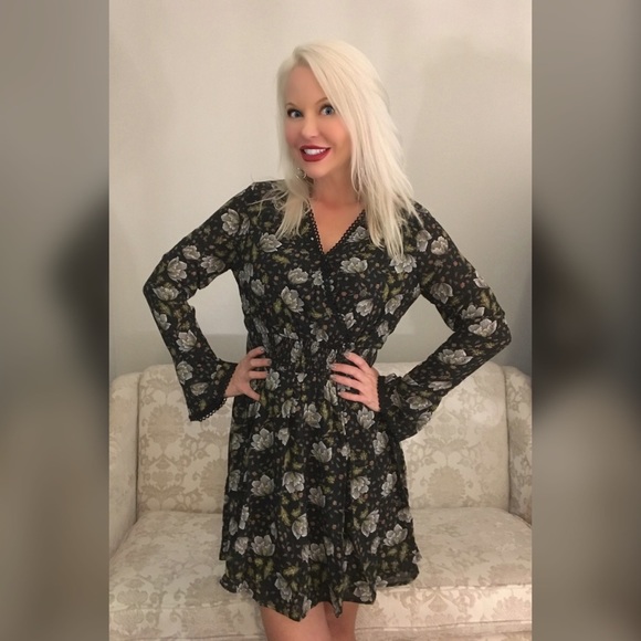 ALMOST GONE! ❤️Gorgeous Black and Olive Dress - Picture 3 of 6