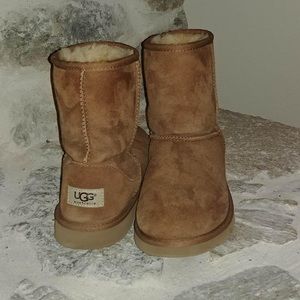 Classic Short Ugg Boots