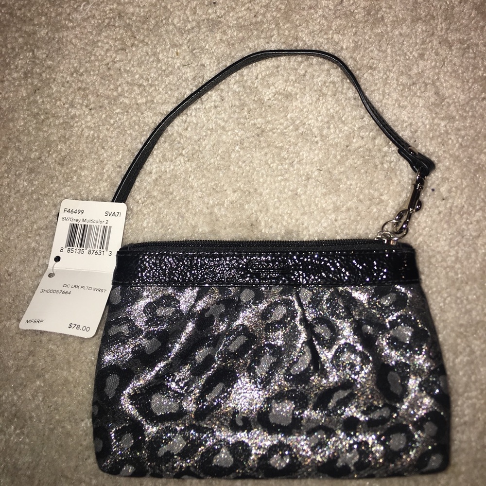 Brand new Coach wristlet wallet! Super cute!