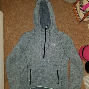 Women's North Face Pullover