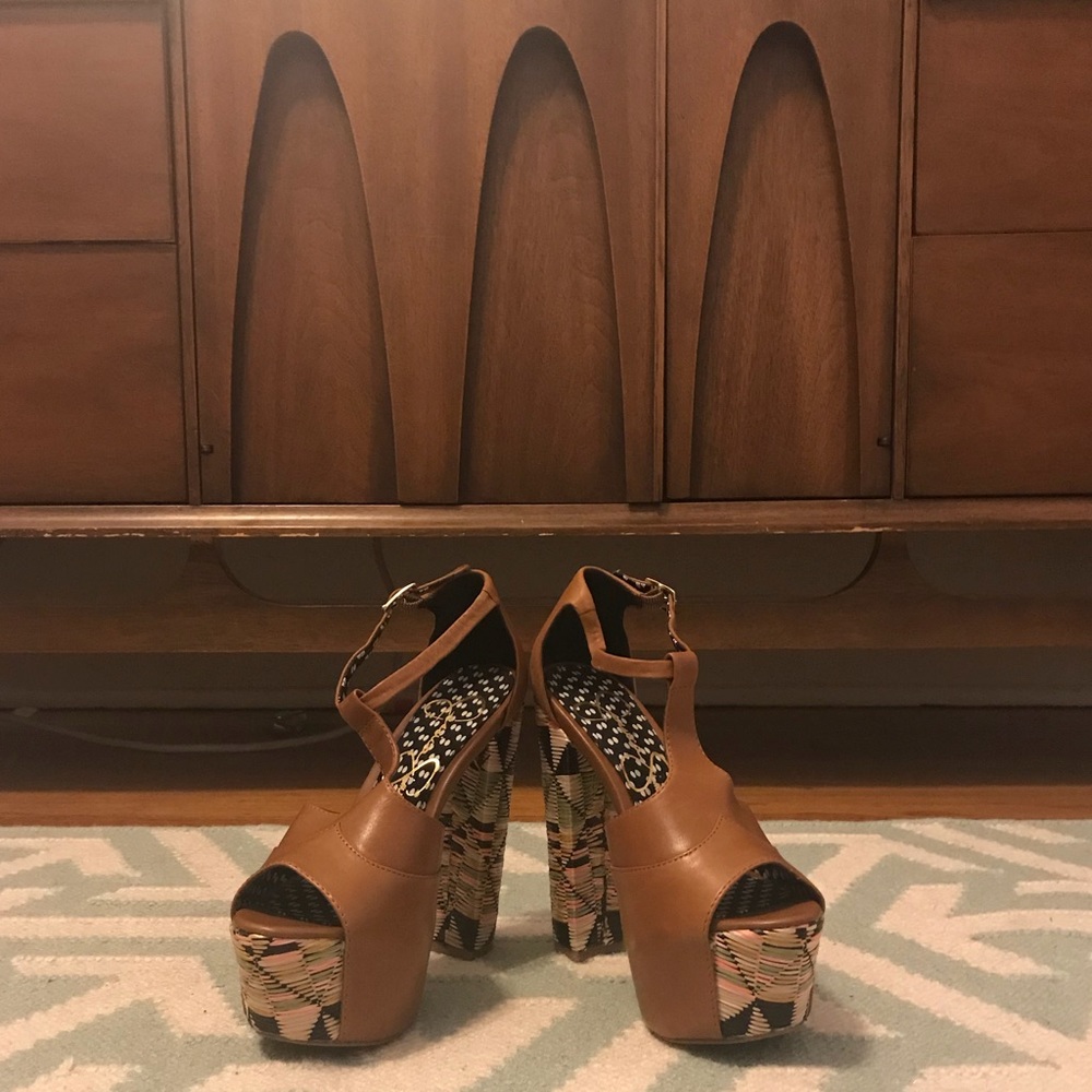 Jessica Simpson Dany Platform
