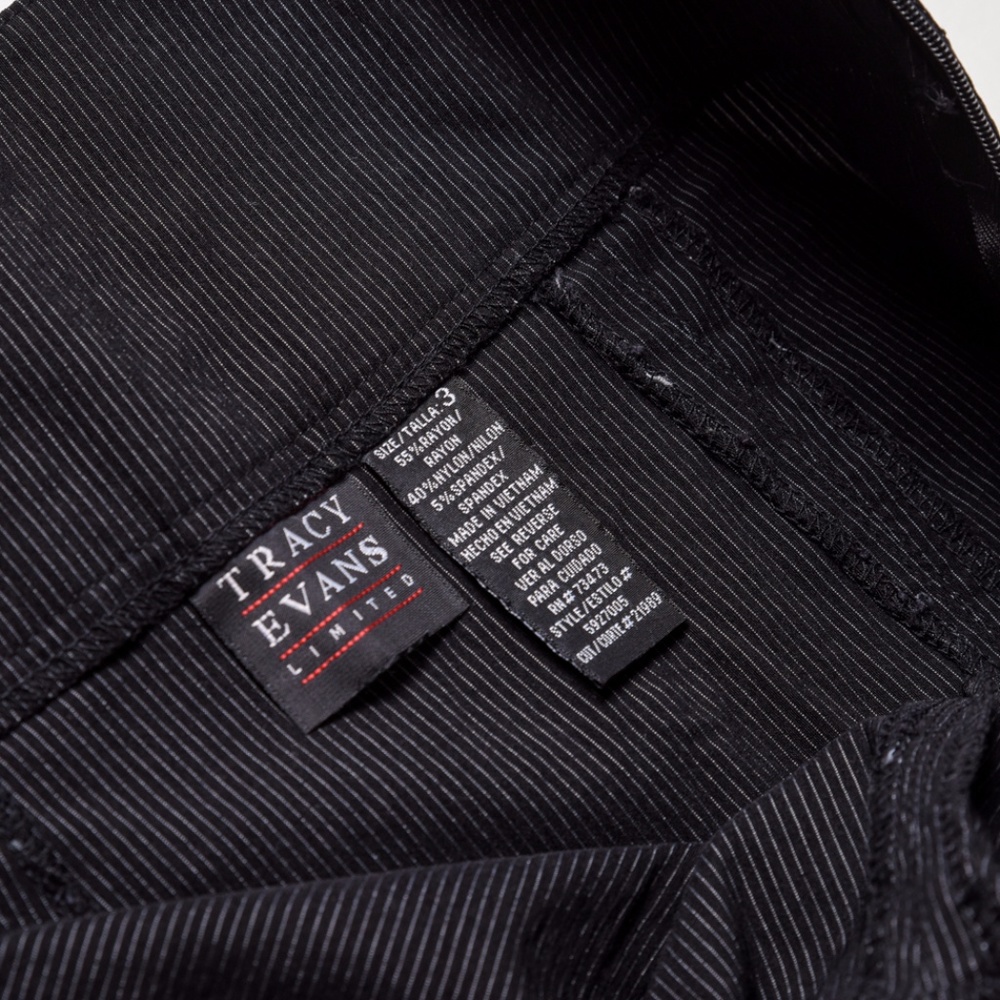 TRACY EVANS Black Pencil Skirt - Size 3 w/defect - Picture 2 of 3