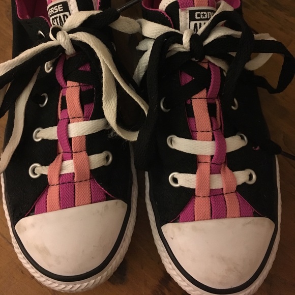 Black converse with detailed laces size 4 - Picture 2 of 5