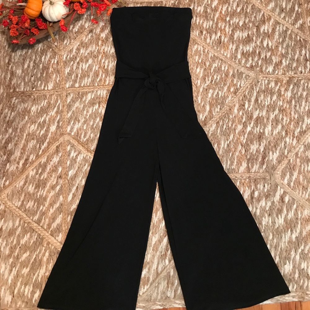 🌼WHITE HOUSE BLACK MARKET JUMPSUIT 🌼