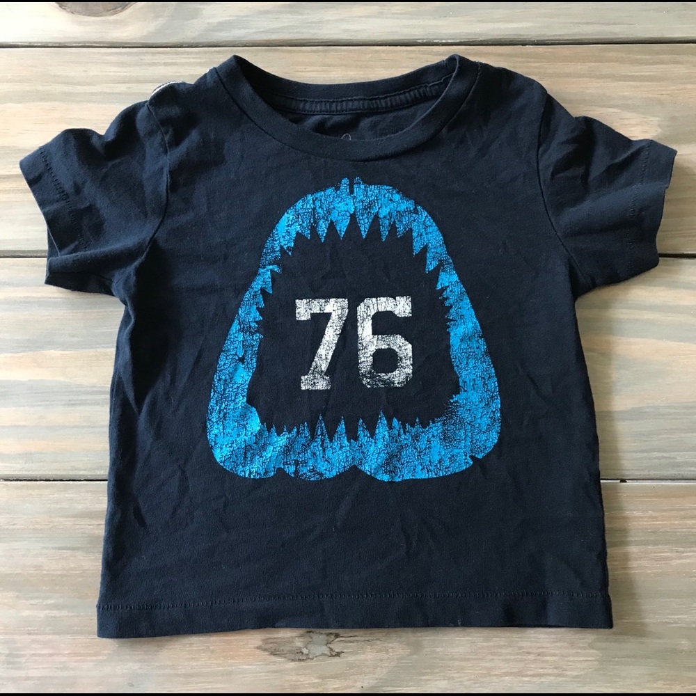 Peek little peanut Chomp shirt 18/24 Months