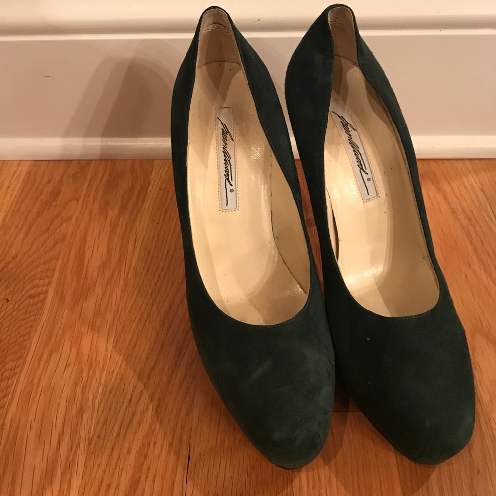 Green suede heel