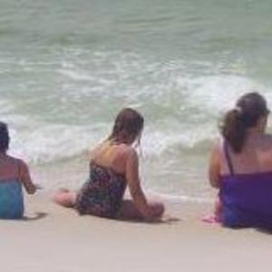 Meet your Posher, Connie