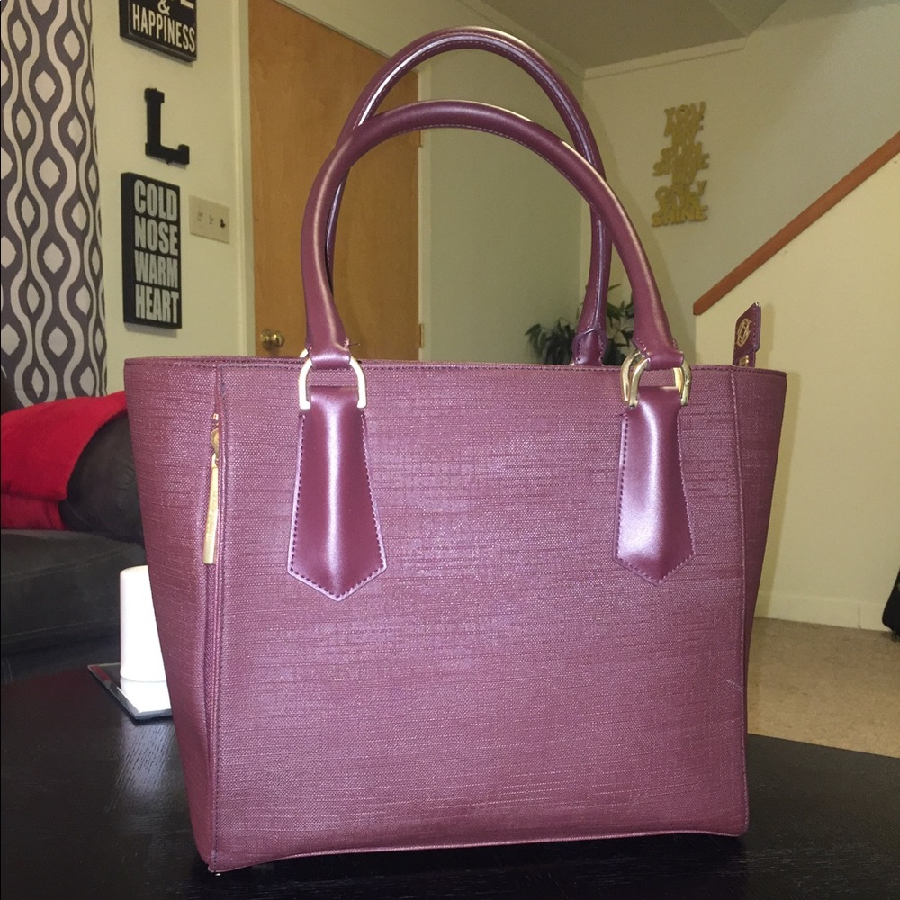*Final Price drop* Dagne Dover oxblood midi tote
