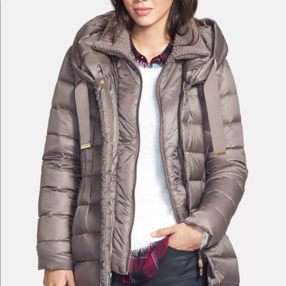 Tahari Olivia quilted down jacket with knit collar