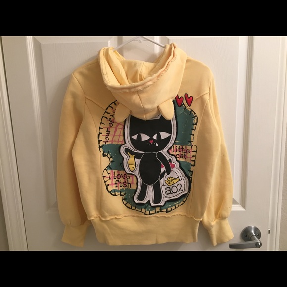 Cute Coat - Picture 2 of 2