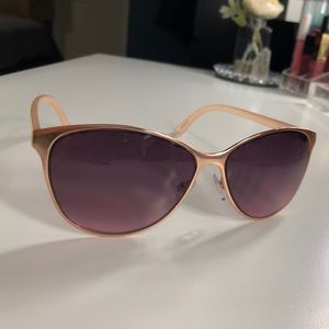 Juicy Couture Sunglasses Rose gold