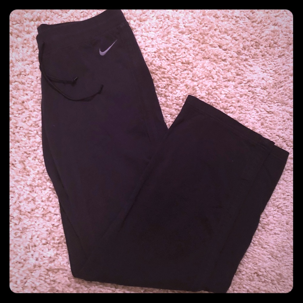 Large Nike Cotton Athletic Pants