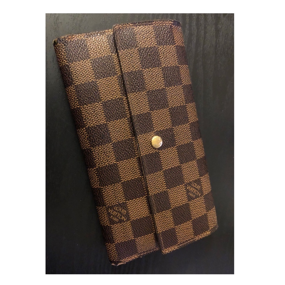 Authentic Louis Vuitton Damier Ebene Wallet!