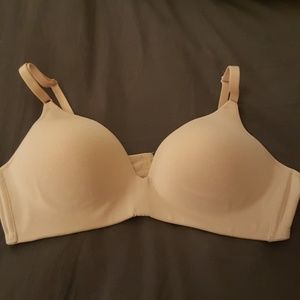 Ambrielle natural shaping bra (sz 38B)