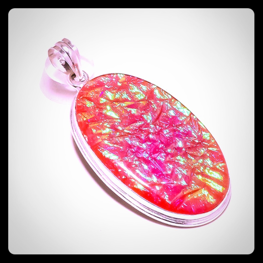 OPAL PENDANT