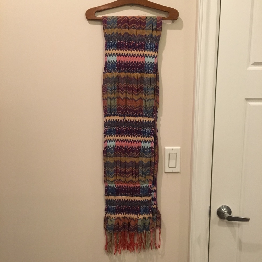 Patterned scarf