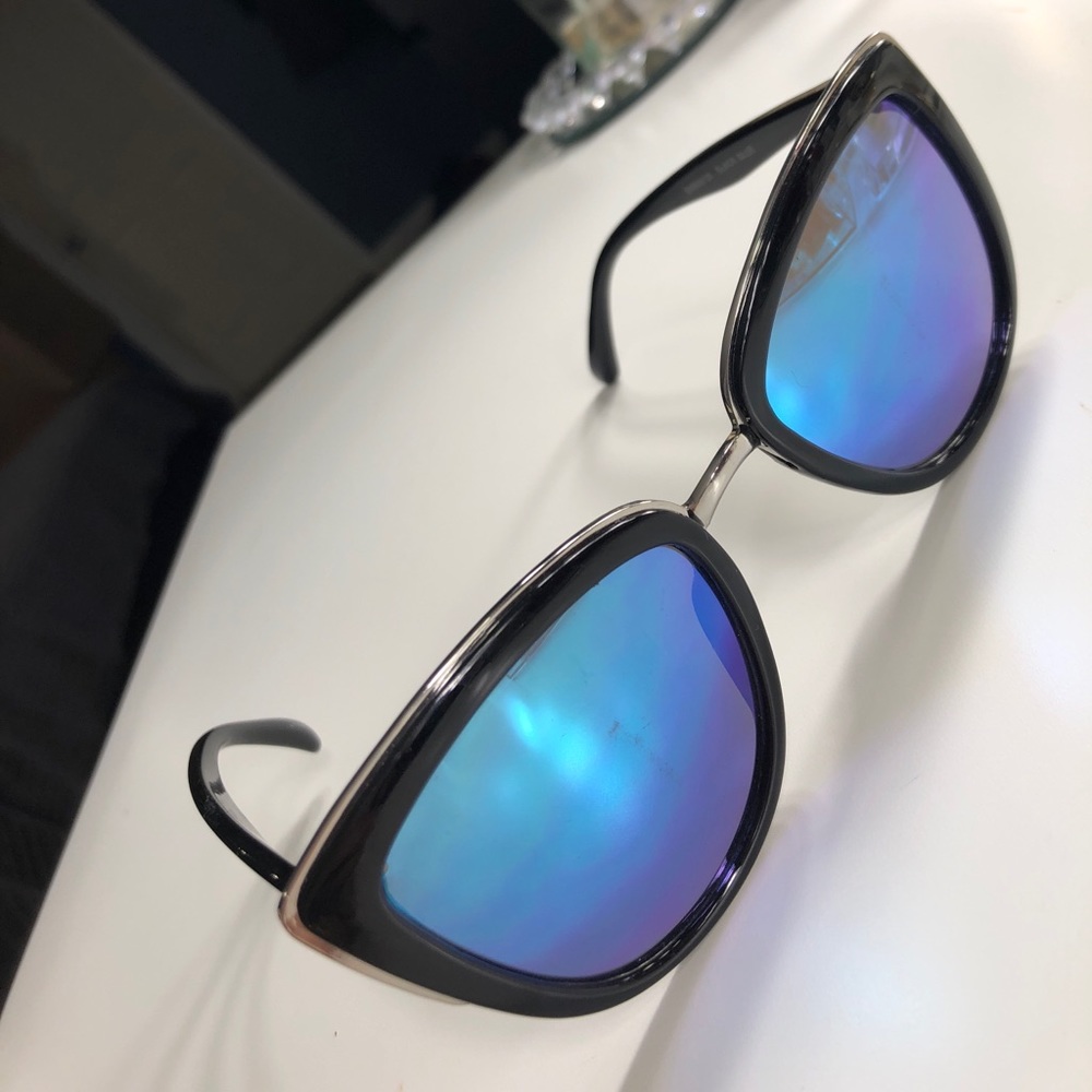 Steve Madden Sunglasses