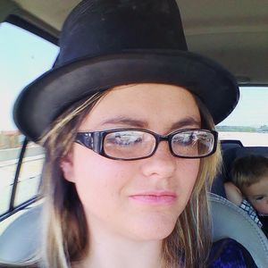 Meet your Posher, Becky