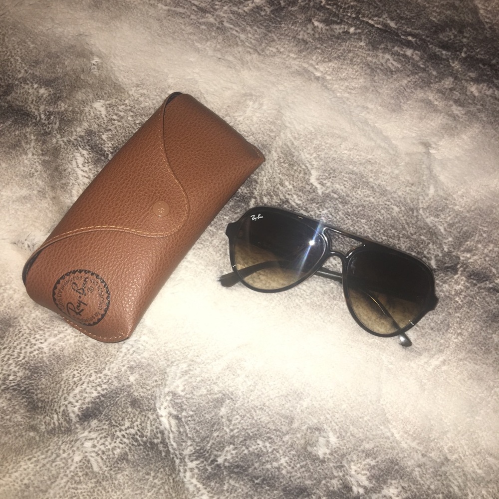 Ray-Ban Sunglasses CATS 5000