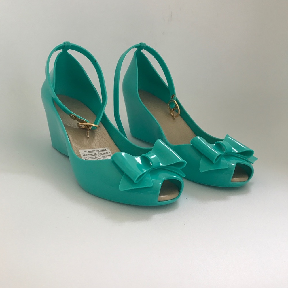 Jelly shoes for women